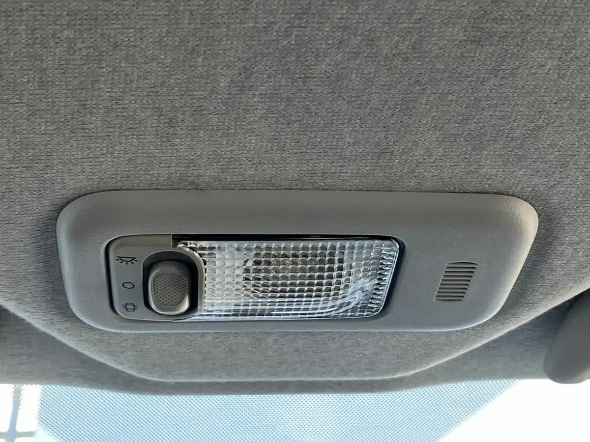 2014-citroen-c1-10-vti-feel-5d-big-32