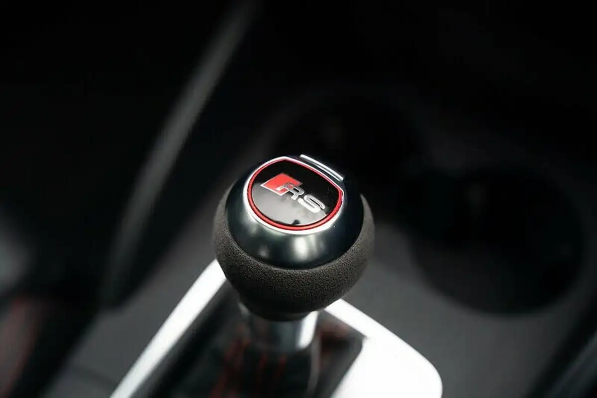 2019-audi-rs3-25-tfsi-sportback-5d-big-35