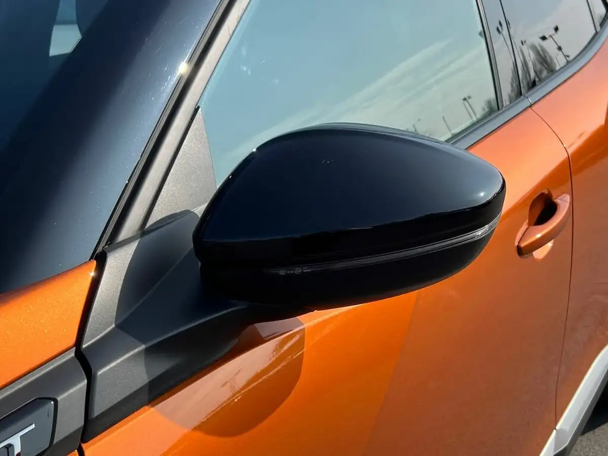 2022-peugeot-2008-suv-12-puretech-gt-big-22