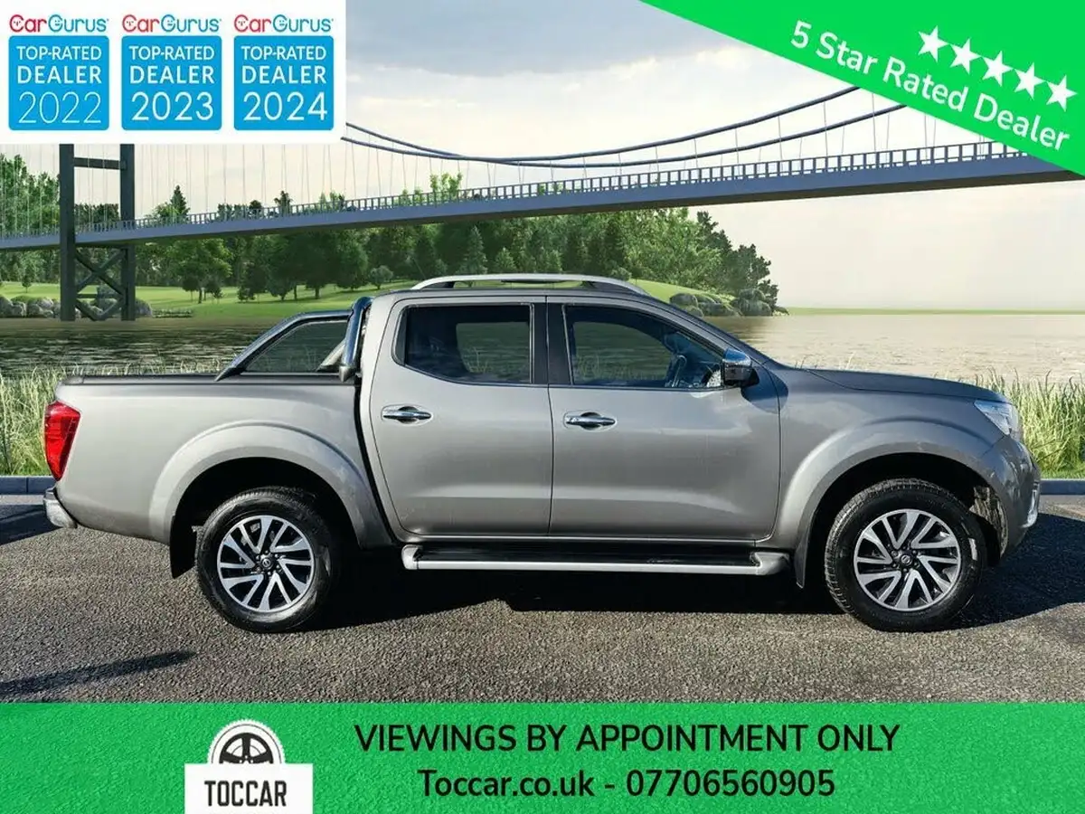 2016-nissan-np300-navara-23dci-tekna-auto-big-2