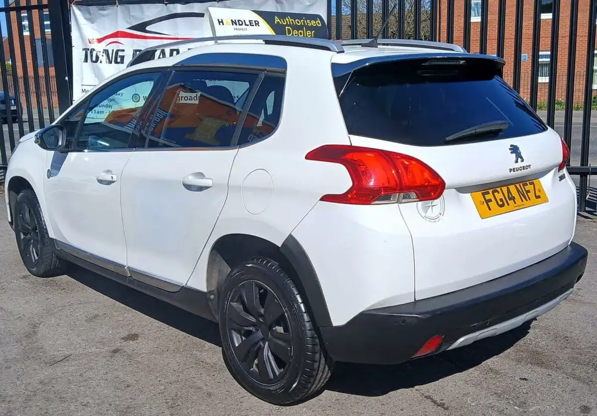 2014-peugeot-2008-crossover-12-crossway-big-25