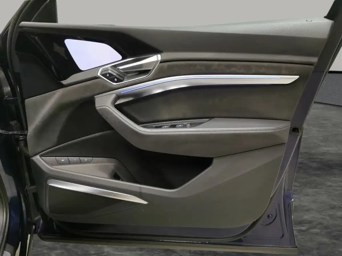 2022-audi-e-tron-e-station-wagon-big-27