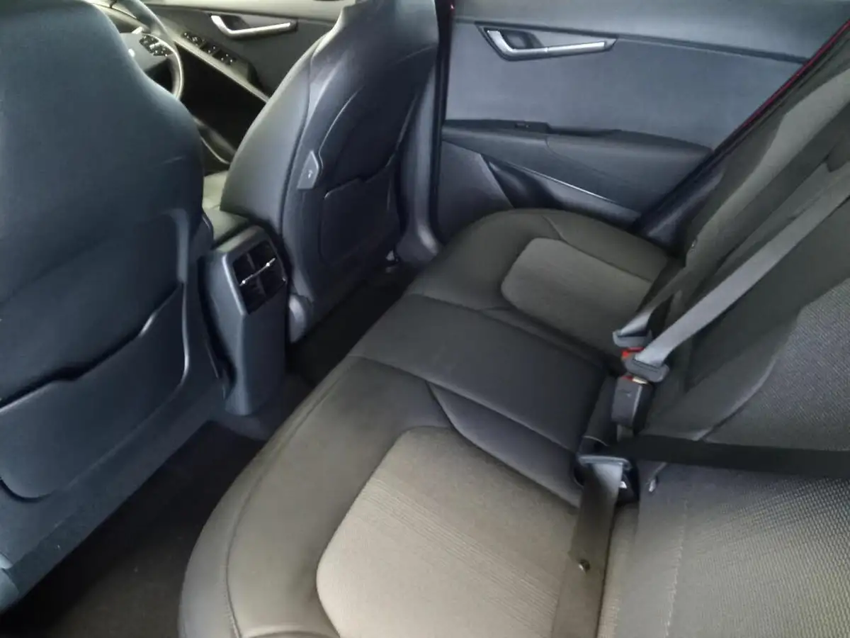 2024-kia-niro-ev-e-3-big-27