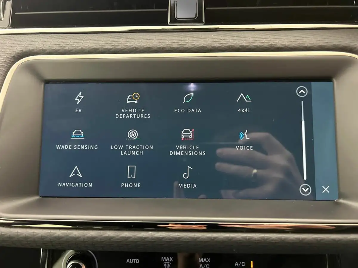 2021-land-rover-range-rover-evoque-15-p300e-r-dynamic-s-big-24