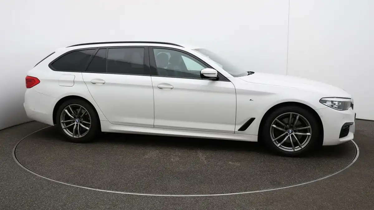 2019-bmw-5-series-20-520i-m-sport-plus-pack-touring-5d-big-39