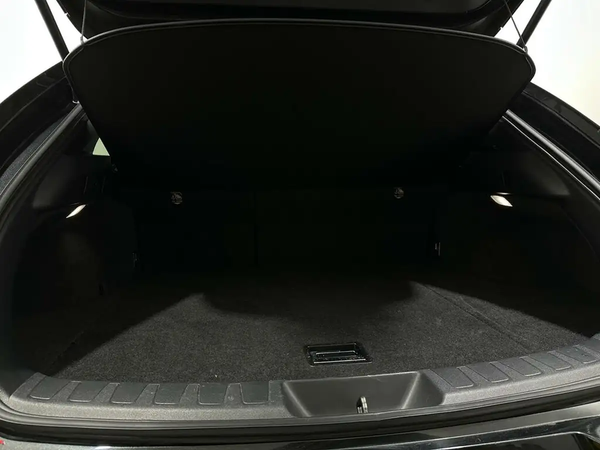 2019-lexus-ux-250h-20-ux-premium-pack-big-49
