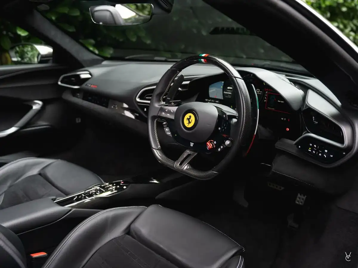 2023-ferrari-296-gts-big-8