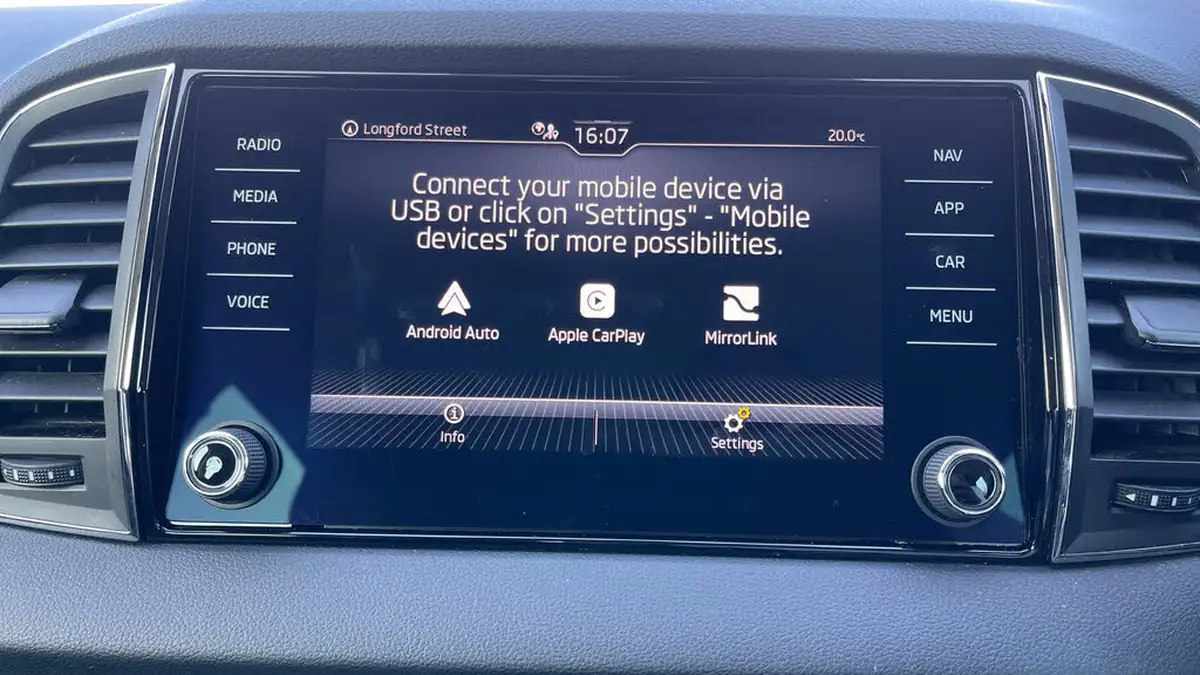 2021-skoda-karoq-15-tsi-se-technology-dsg-big-28
