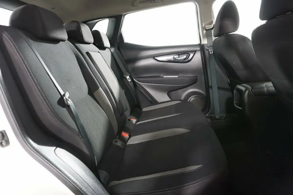 2021-nissan-qashqai-13-dig-t-acenta-premium-140ps-big-18
