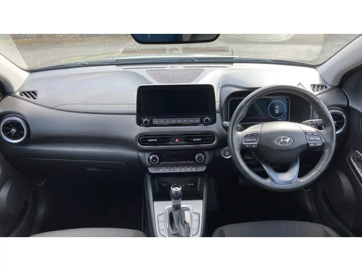 2023-hyundai-kona-16-gdi-premium-big-13