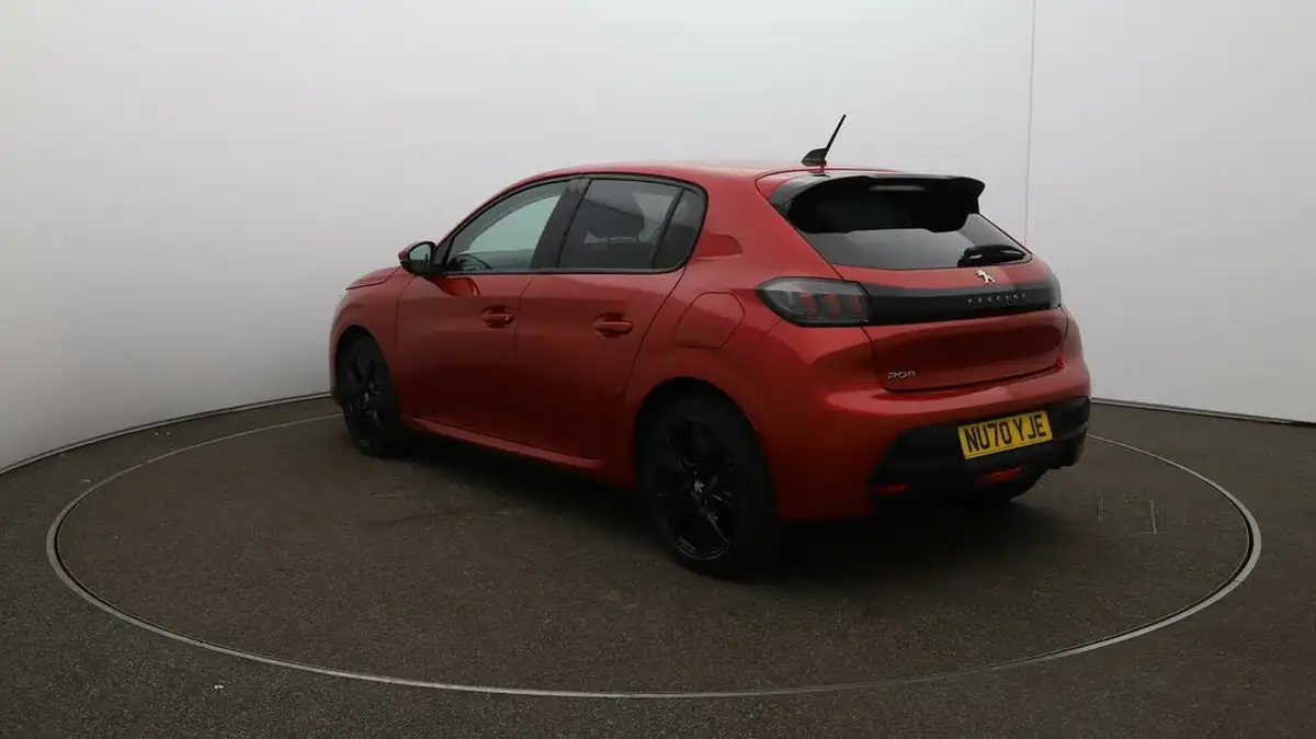 2020-peugeot-208-12-puretech-allure-100bhp-eat8-big-53