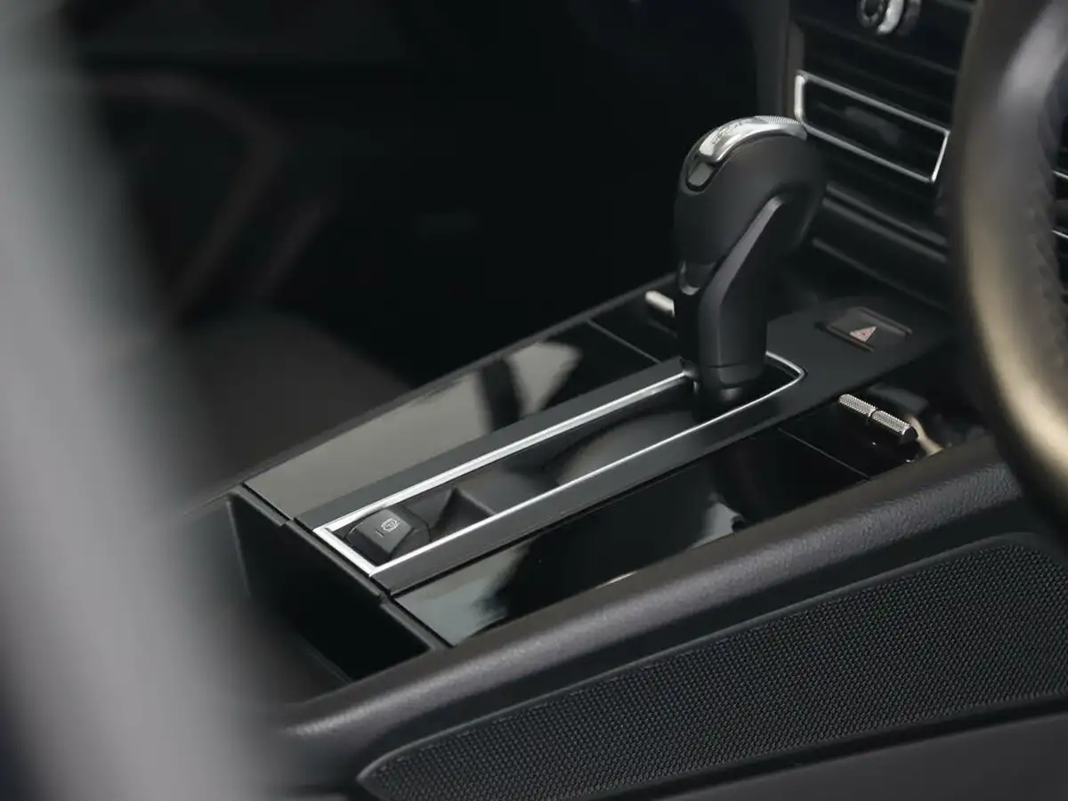 2022-porsche-macan-29-v6-s-big-34