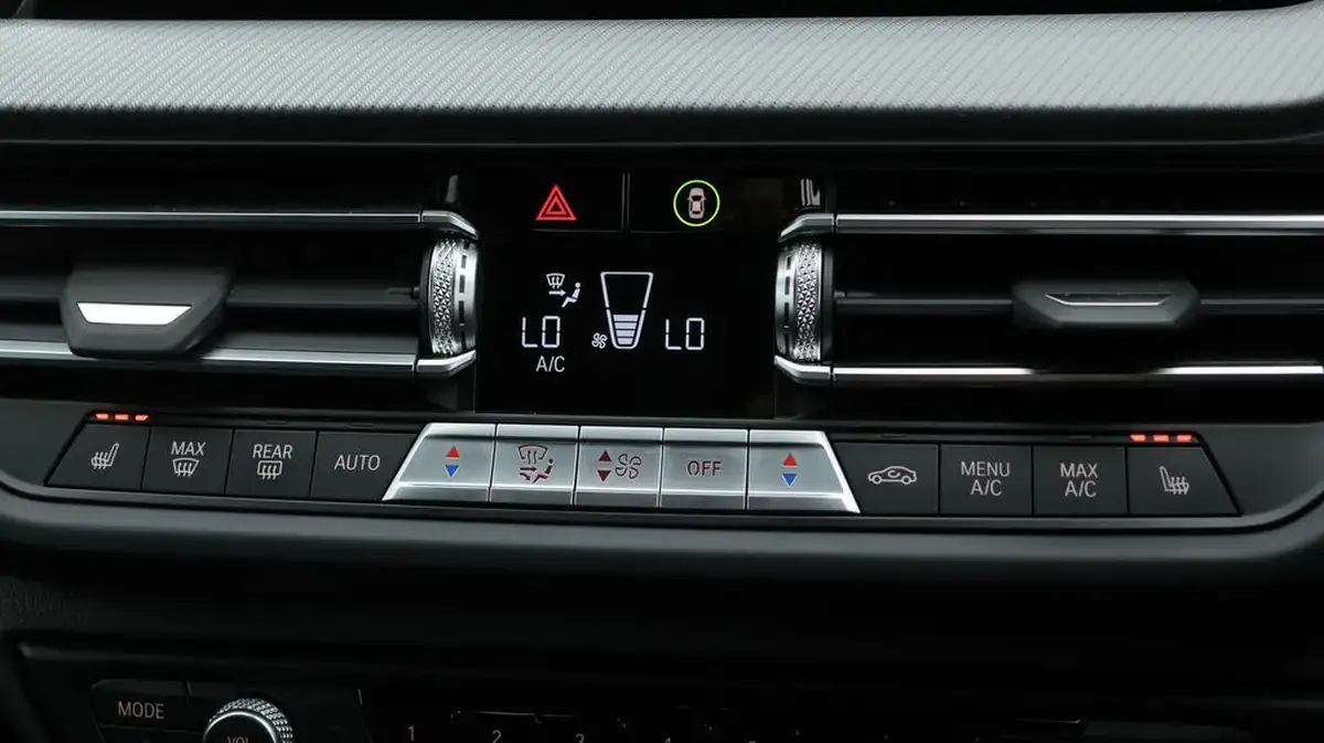 2022-bmw-2-series-15-218i-sport-lcp-coupe-4d-dct-big-12