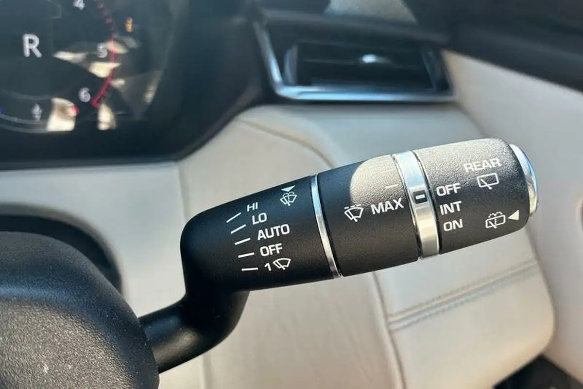 2019-land-rover-range-rover-velar-20-d180-r-dynamic-hse-big-25