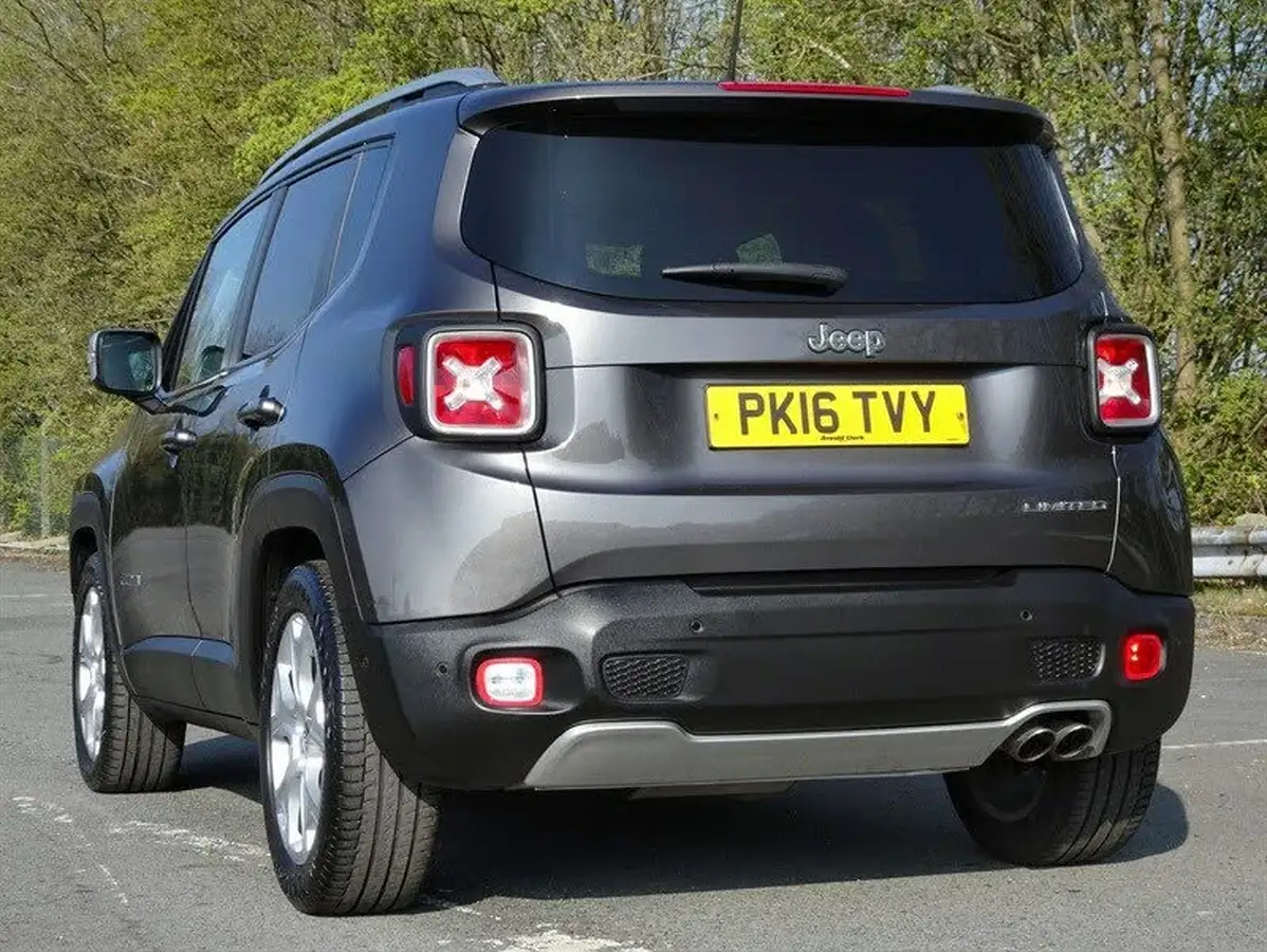 2016-jeep-renegade-16-multijet-ii-limited-ss-big-3