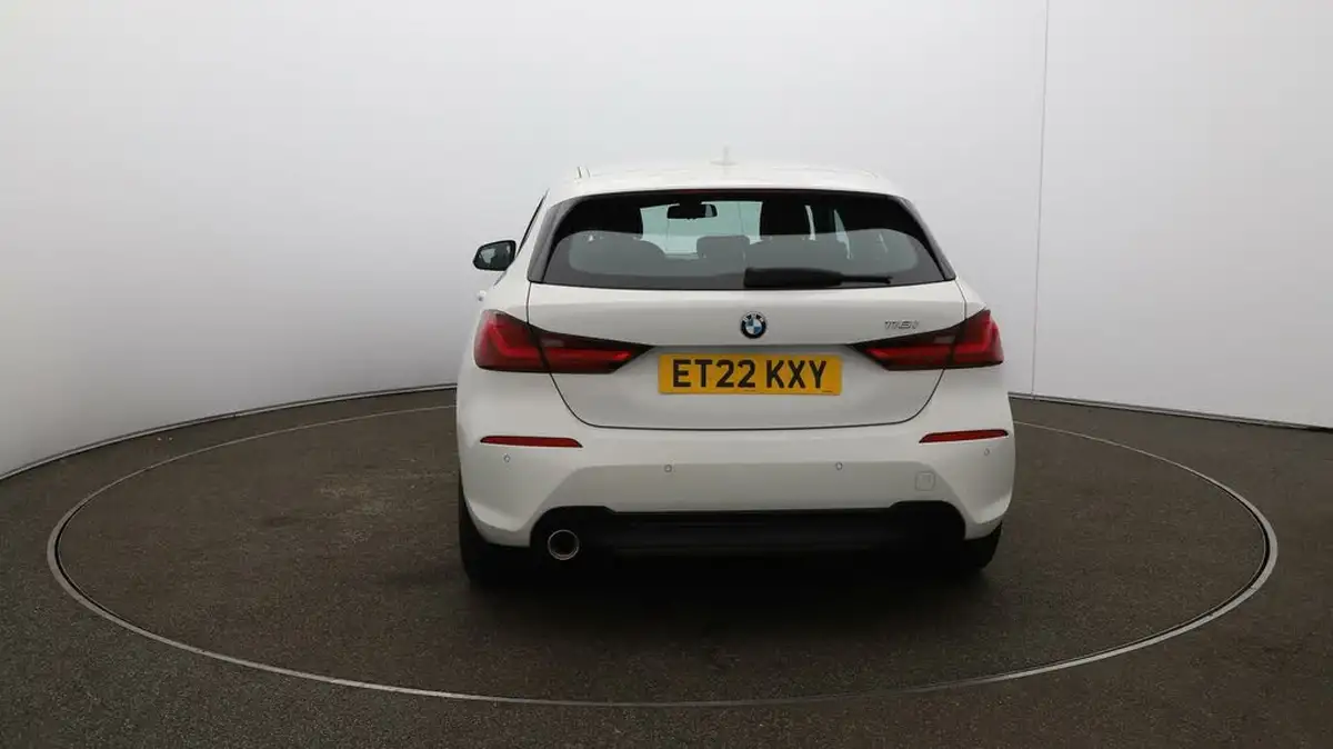2022-bmw-1-series-15-118i-sport-dct-big-51