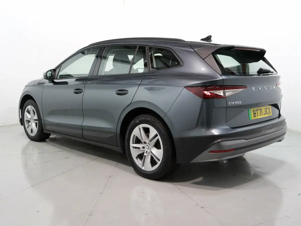 2021-skoda-enyaq-e-60-62-kwh-big-4
