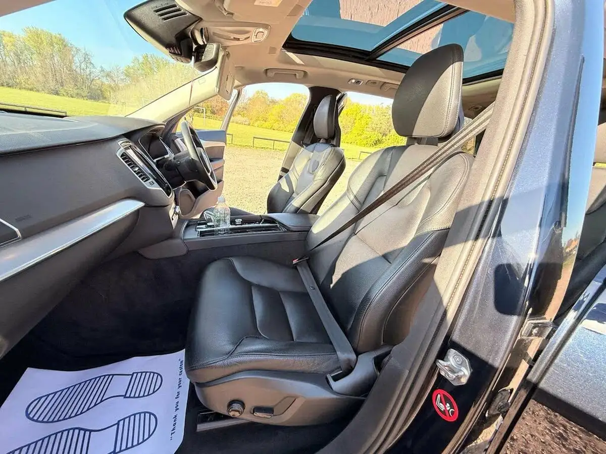 2016-volvo-xc90-20-t8-momentum-big-33