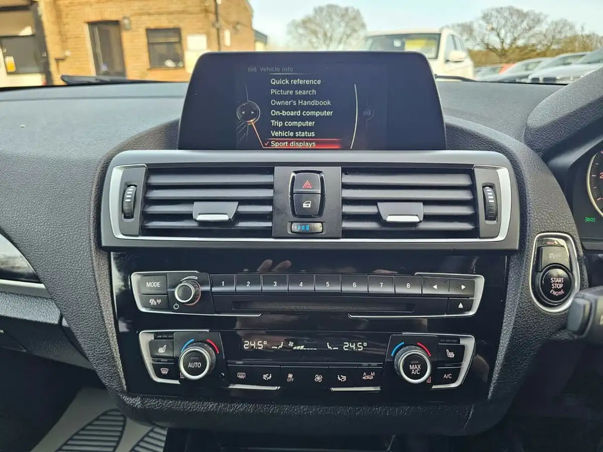 2017-bmw-1-series-30-m140i-3d-big-16