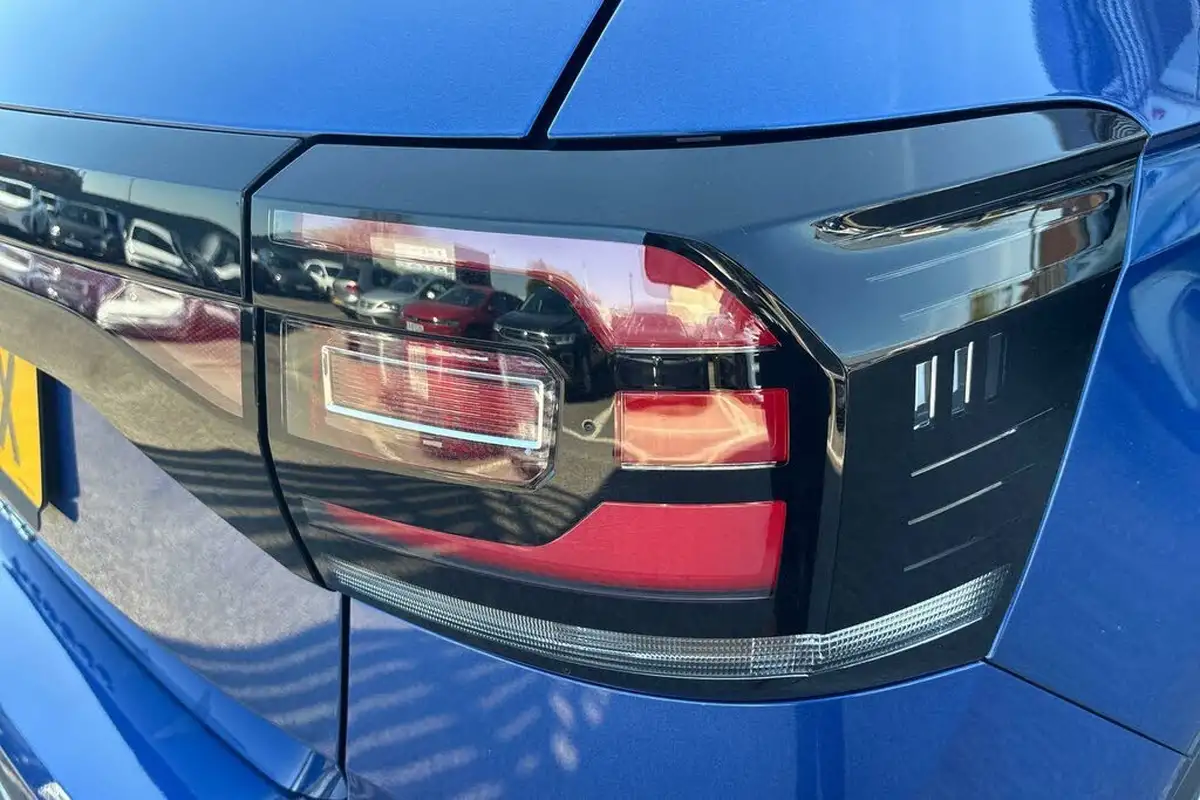 2022-volkswagen-t-cross-10-tsi-se-110ps-dsg-big-18
