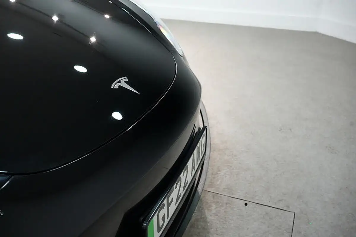 2022-tesla-model-3-e-long-range-big-15