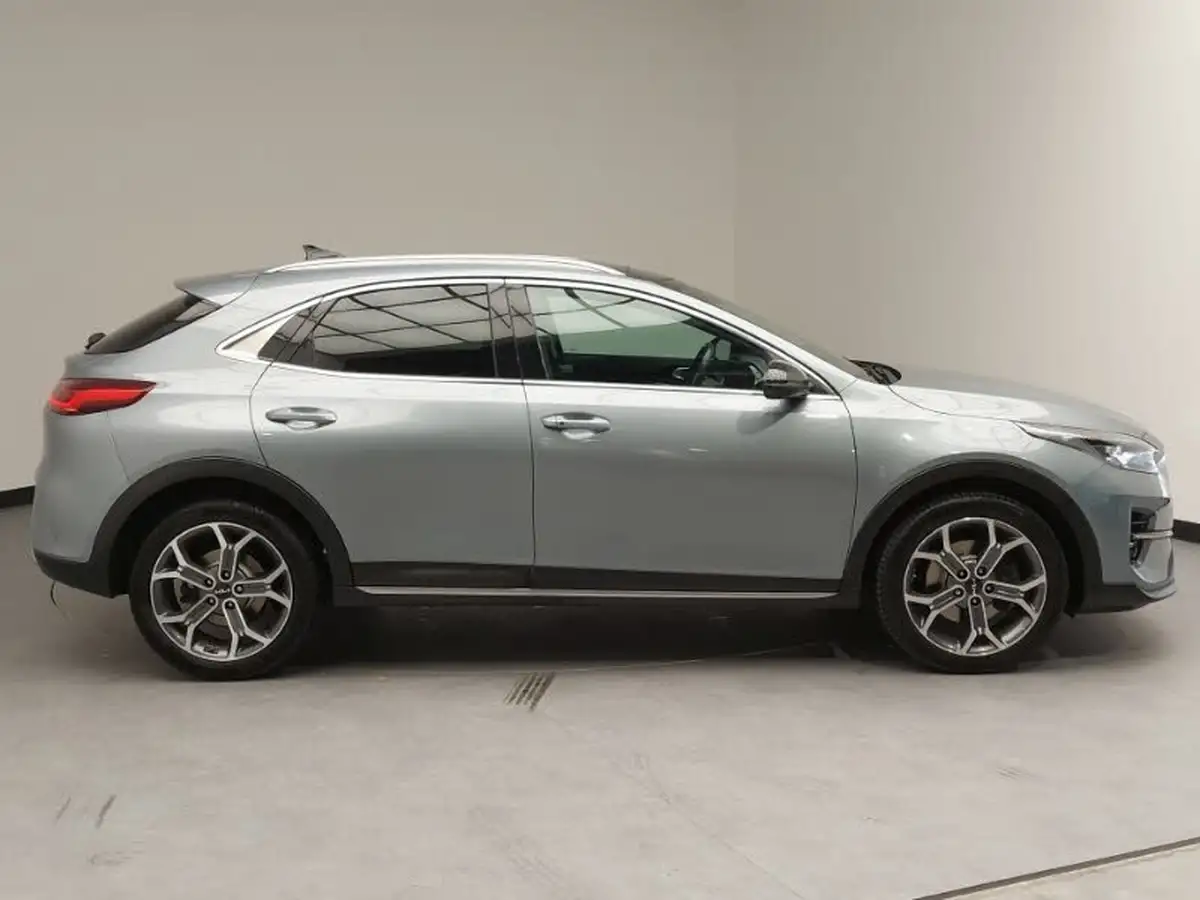 2022-kia-xceed-15-t-gdi-4-big-3