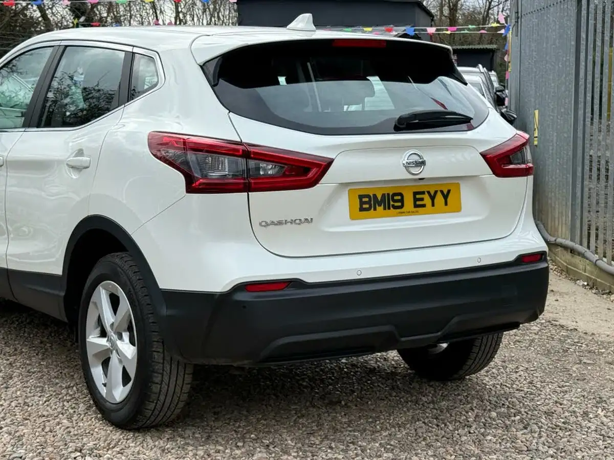 2019-nissan-qashqai-13-dig-t-acenta-premium-140ps-big-9