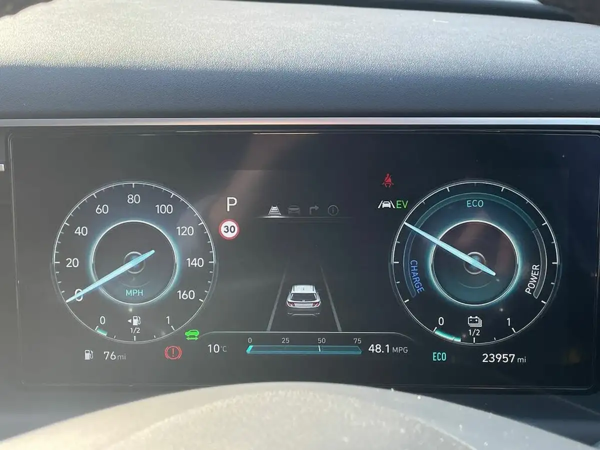 2022-hyundai-tucson-16-t-gdi-premium-230ps-hybrid-auto-big-13