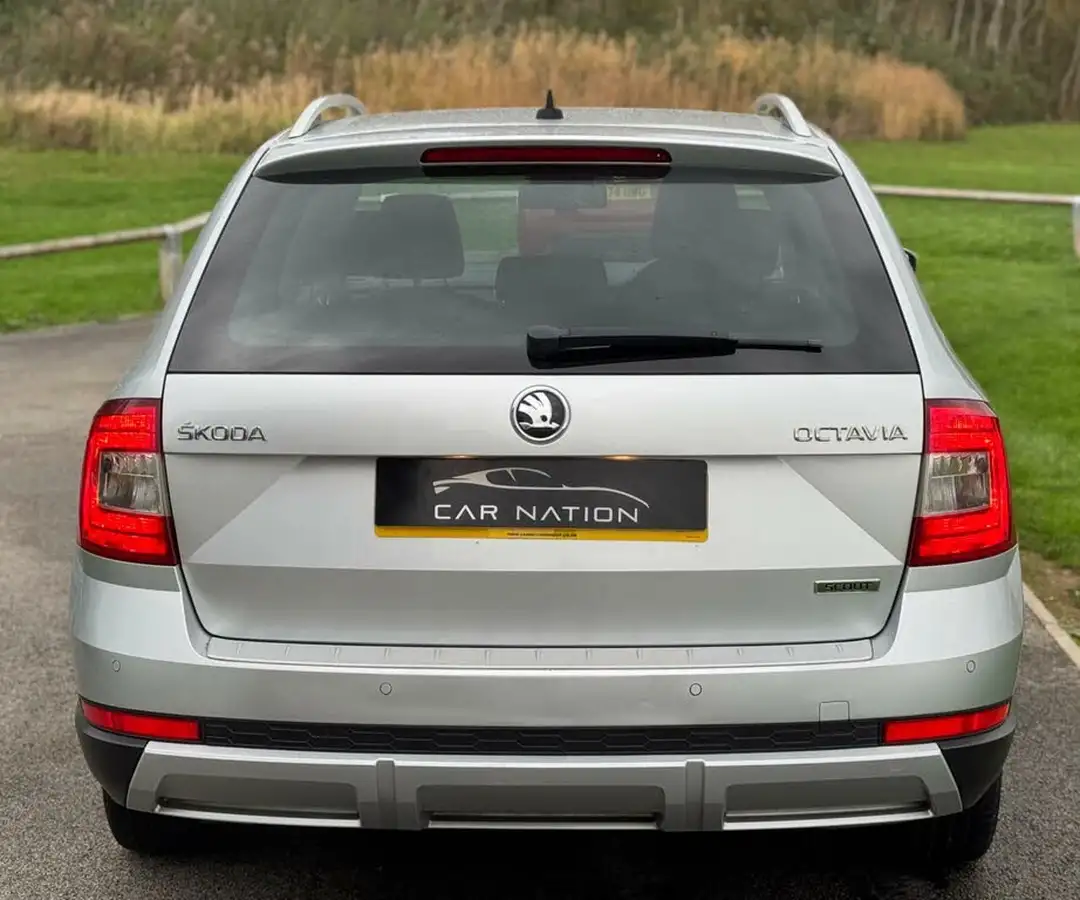 2016-skoda-octavia-20tdi-scout-184ps-dsg-big-6