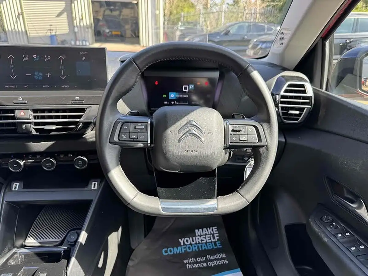 2022-citroen-c4-12-puretech-sense-plus-eat8-big-24