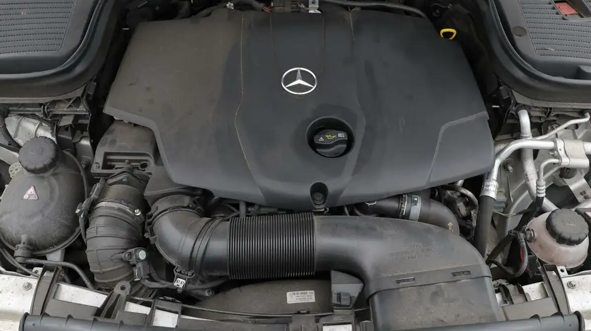 2018-mercedes-benz-glc-class-21d-glc220d-amg-line-ss-station-wagon-5d-big-19
