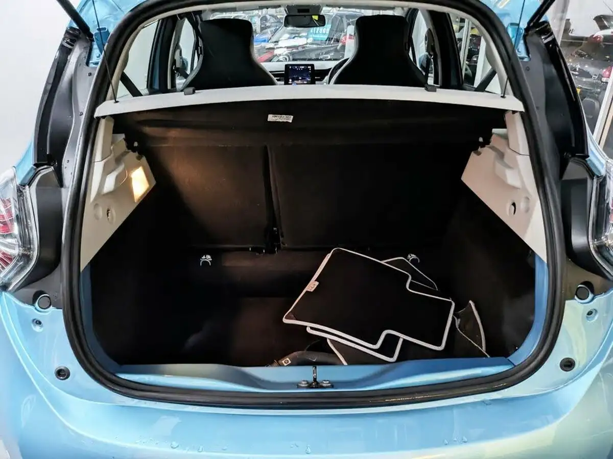 2022-renault-zoe-e-gt-line-big-26