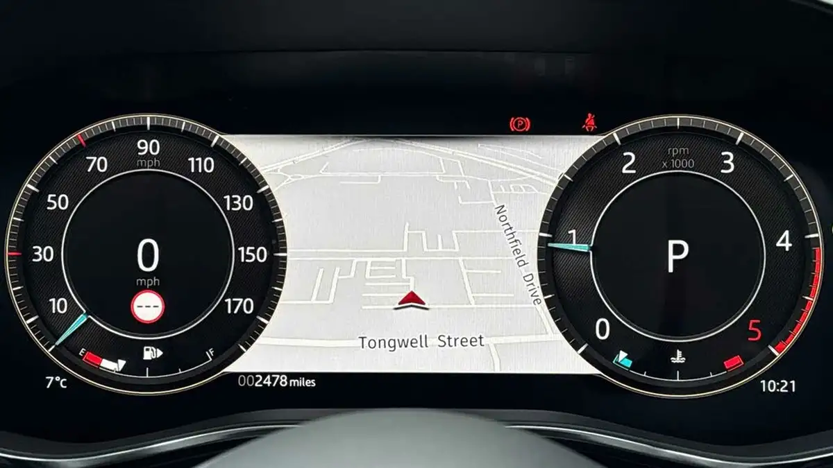 2024-jaguar-f-pace-20-d200-r-dynamic-hse-black-big-15