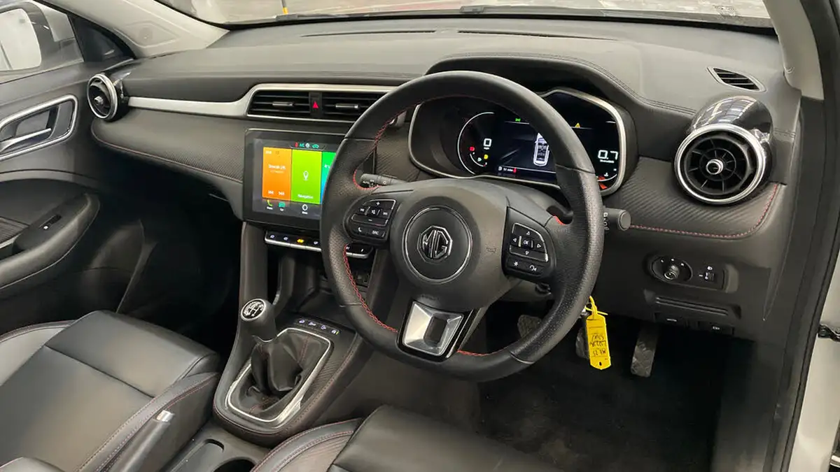 2023-mg-zs-suv-15-vti-tech-exclusive-big-8
