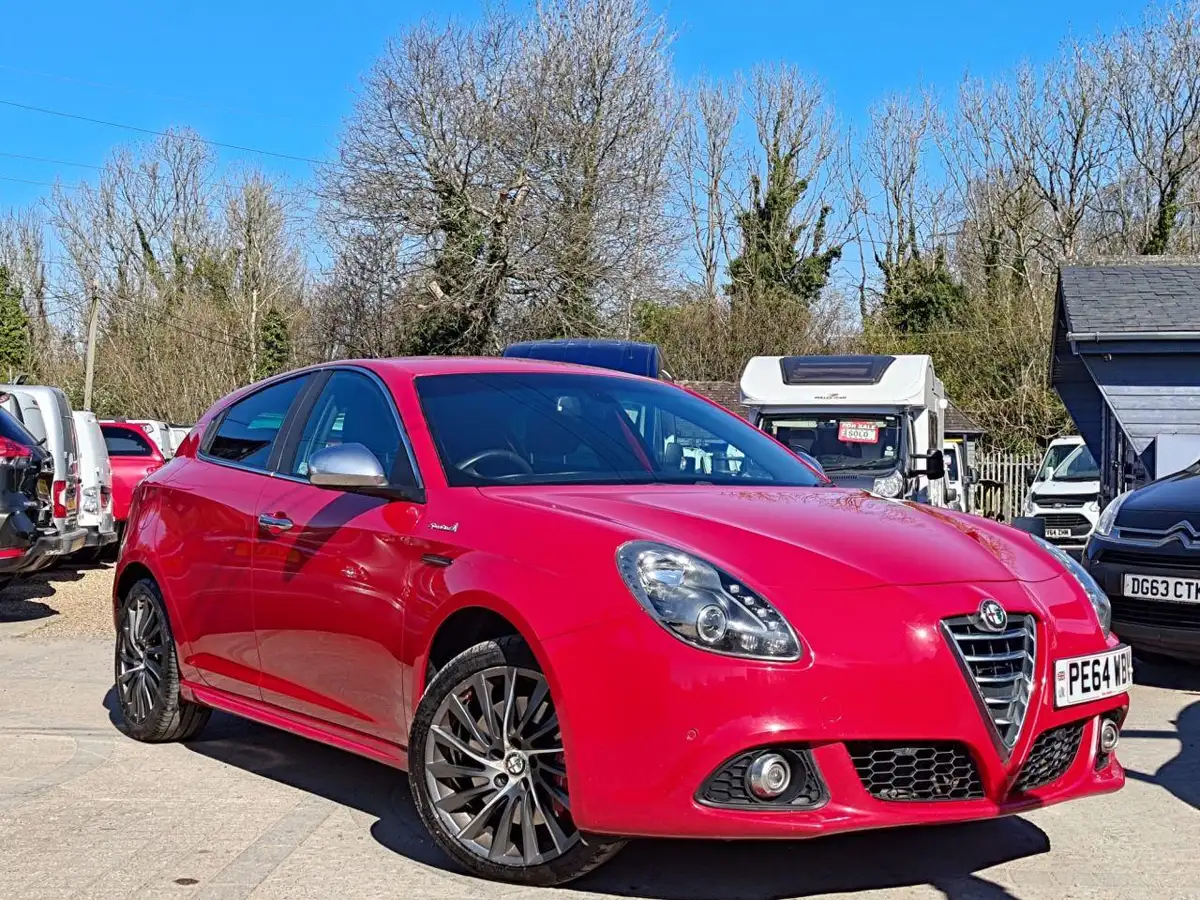 2014-alfa-romeo-giulietta-14-sportiva-nav-big-2