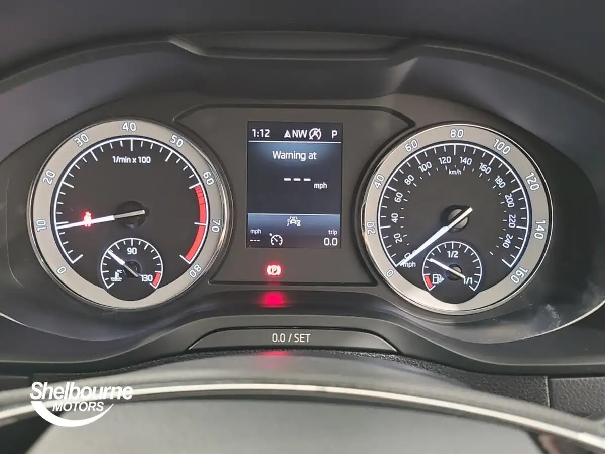 2021-skoda-karoq-15-tsi-se-l-dsg-big-17