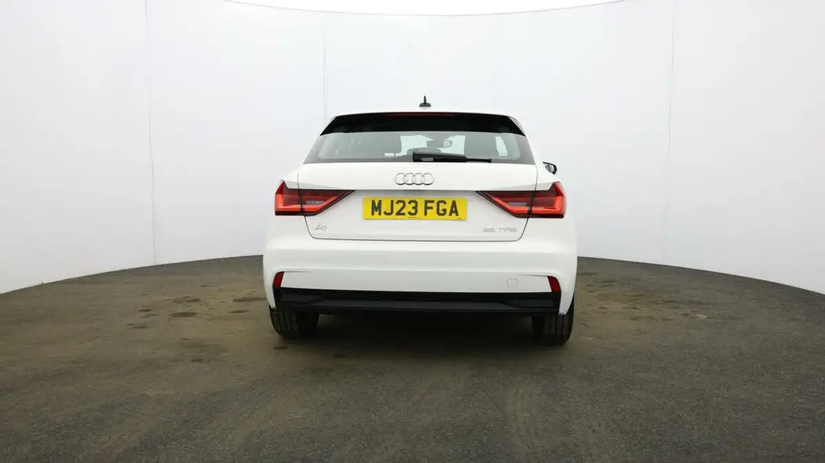 2023-audi-a1-10-25-tfsi-technik-big-5