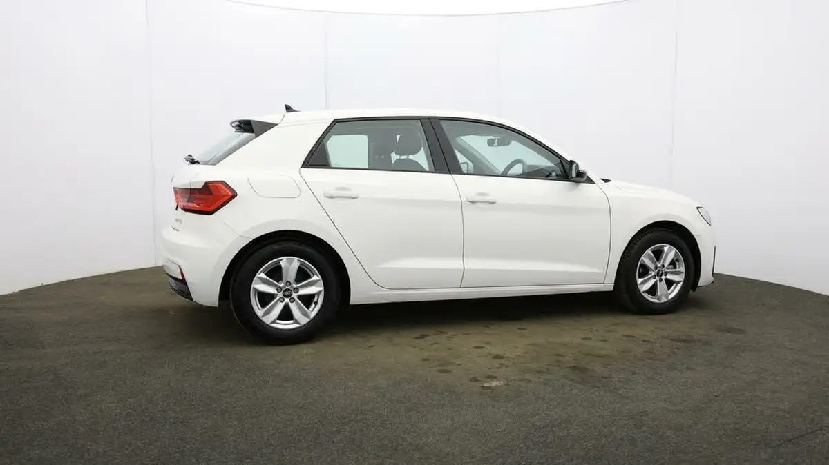 2023-audi-a1-10-25-tfsi-technik-big-47