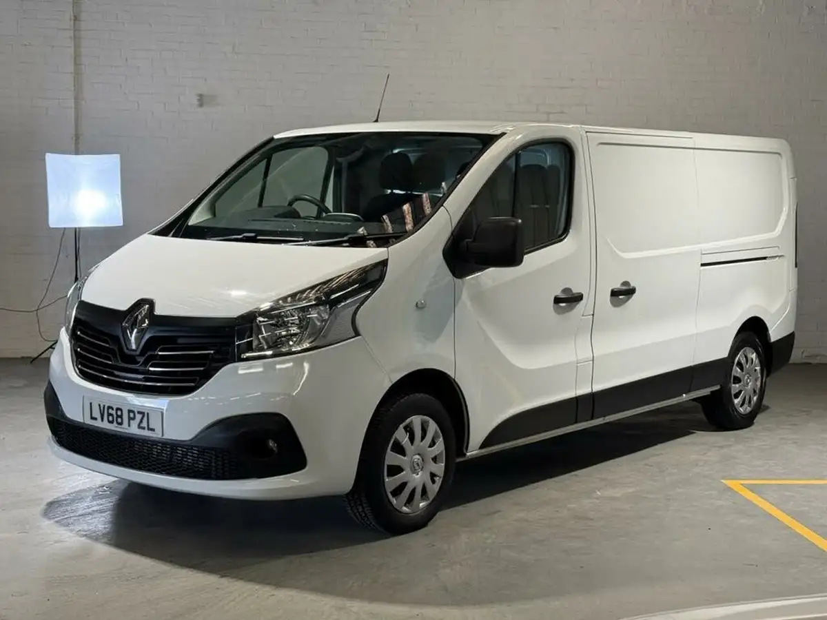 2018-renault-trafic-16dci-ll29-125-business-panel-big-29