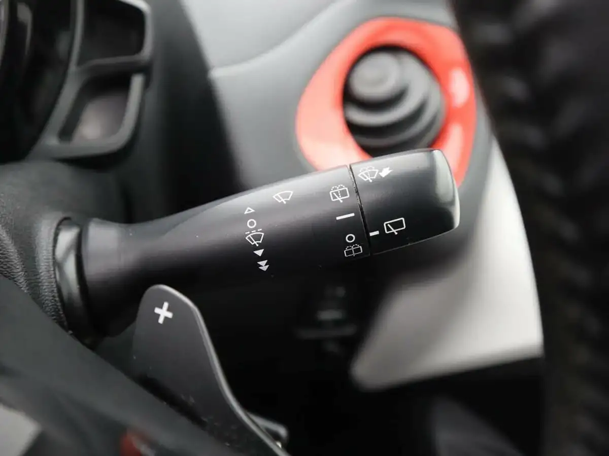 2019-citroen-c1-10-vti-flair-72ps-5d-etg-big-21