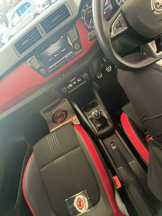 2020-skoda-fabia-10-tsi-monte-carlo-95ps-hatchback-big-13