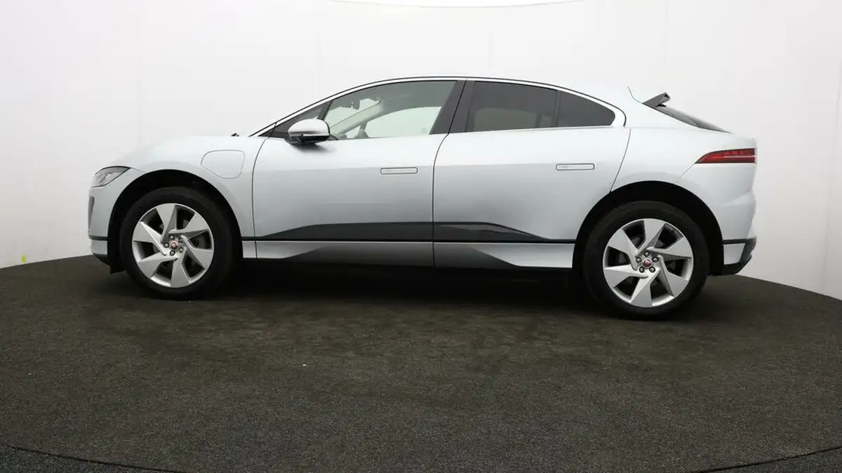 2021-jaguar-i-pace-ev400-se-big-62
