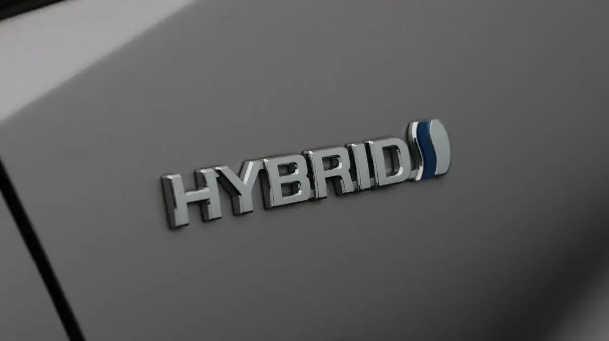 2019-toyota-c-hr-18-vvt-i-excel-big-23