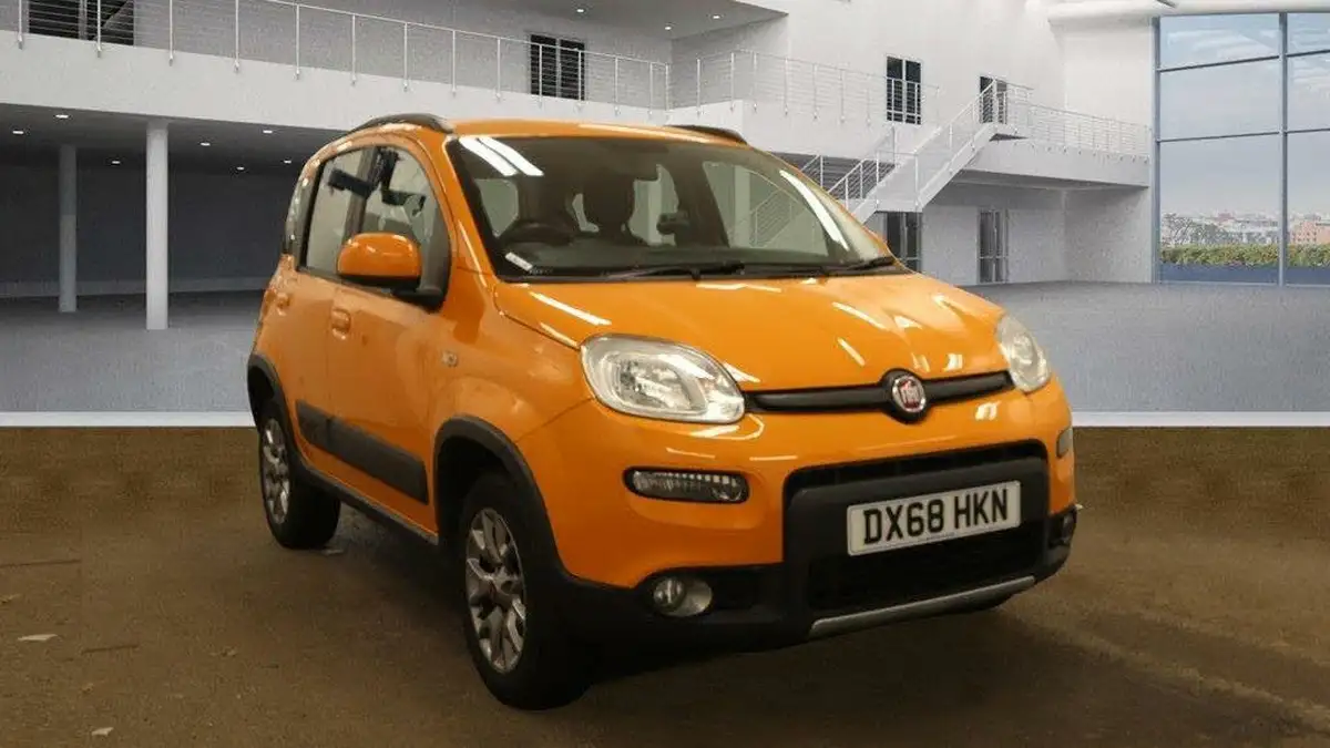 2018-fiat-panda-09-waze-big-6