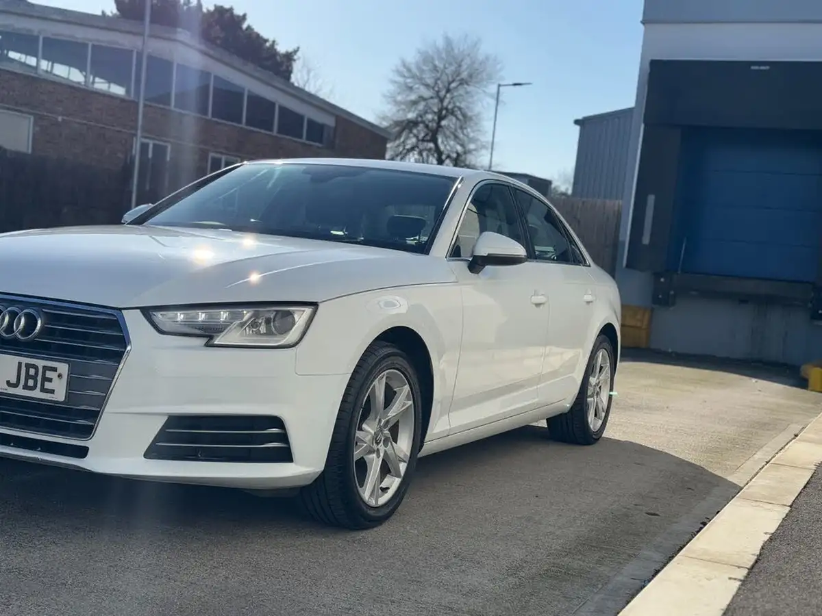 2016-audi-a4-14-tfsi-sport-big-2