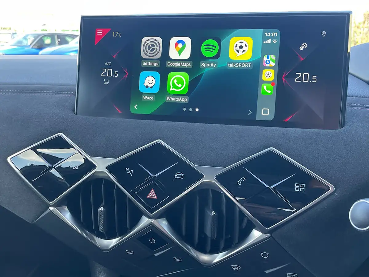 2022-ds-ds-3-crossback-12-puretech-performance-line-130ps-big-33