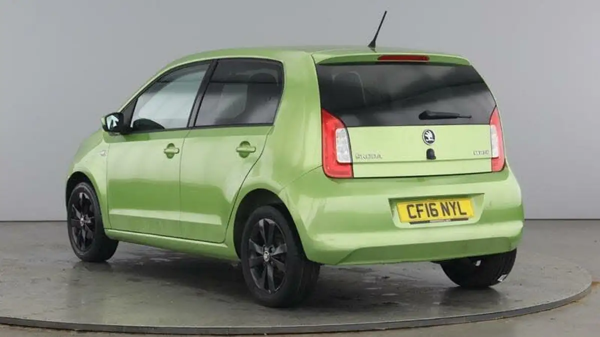 2016-skoda-citigo-10-mpi-black-edition-5d-big-2