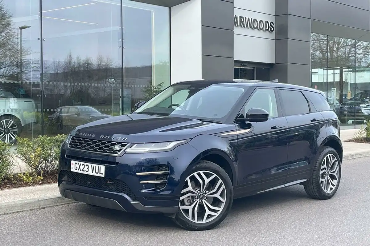 2023-land-rover-range-rover-evoque-15-p300e-r-dynamic-hse-big-11