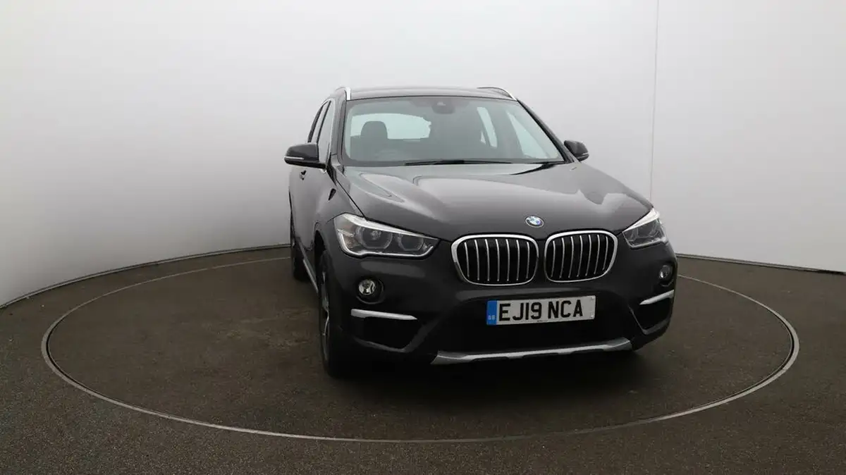 2019-bmw-x1-20-sdrive-20i-xline-sdrive20i-big-33