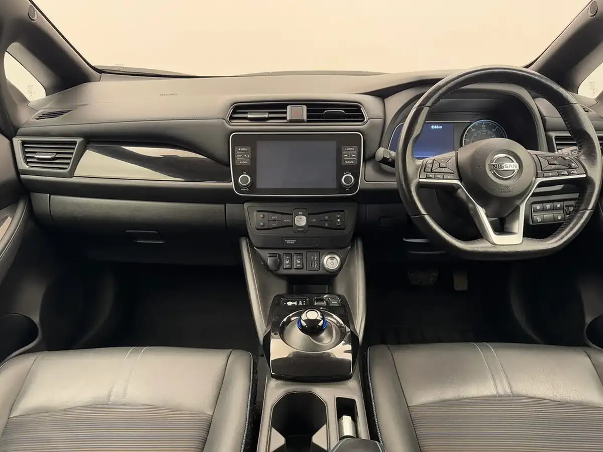 2021-nissan-leaf-e-n-connecta-big-2